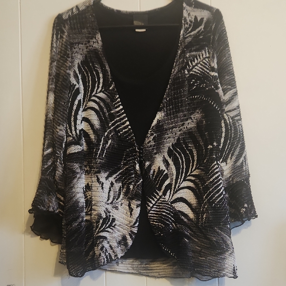 Elegant Black and Silver Patterned Blouse Sz Xl - Picture 10 of 10